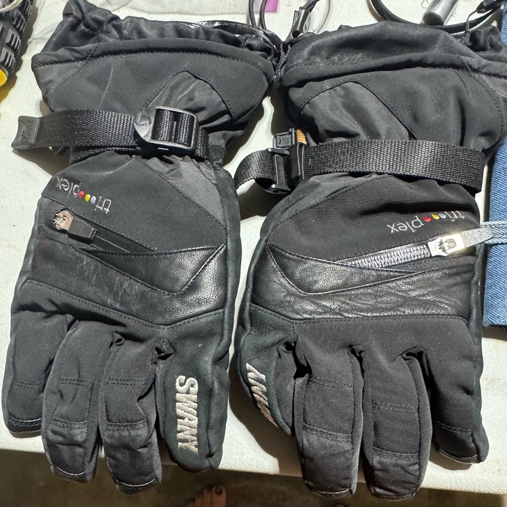 Men’s Swany Ski Gloves, Size Large